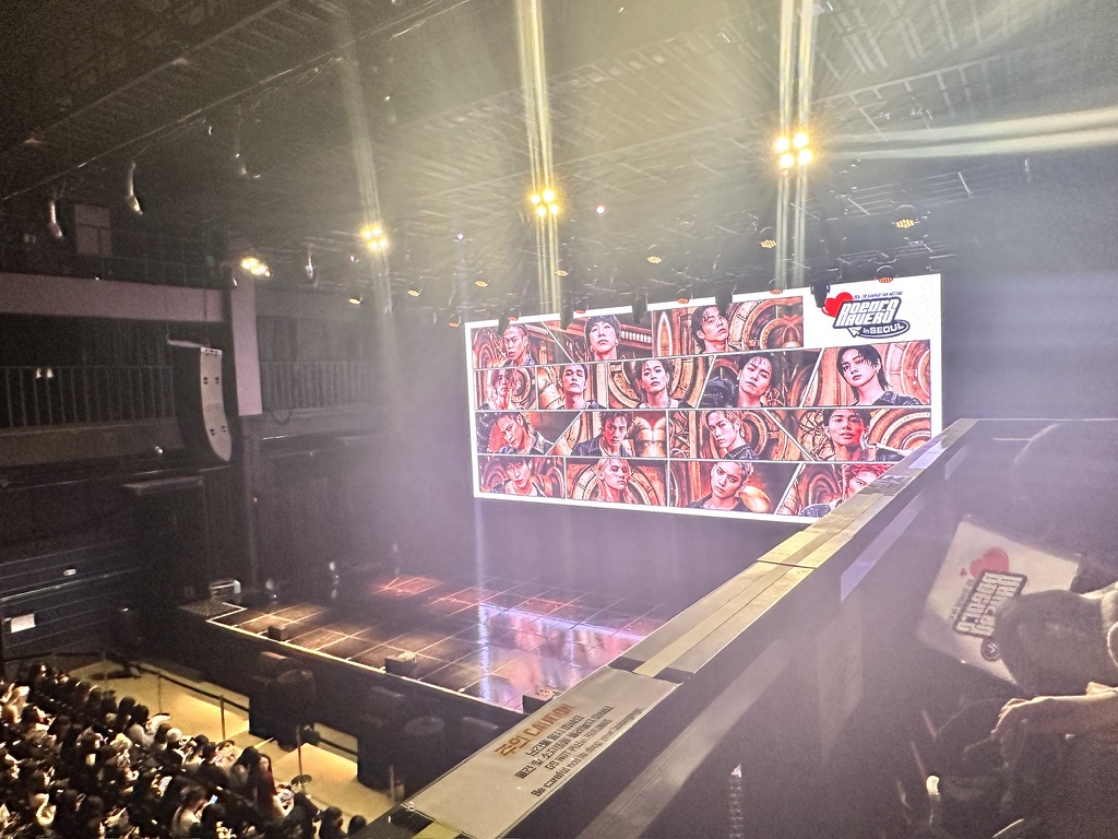 ミョンファライブホール　2階サイド