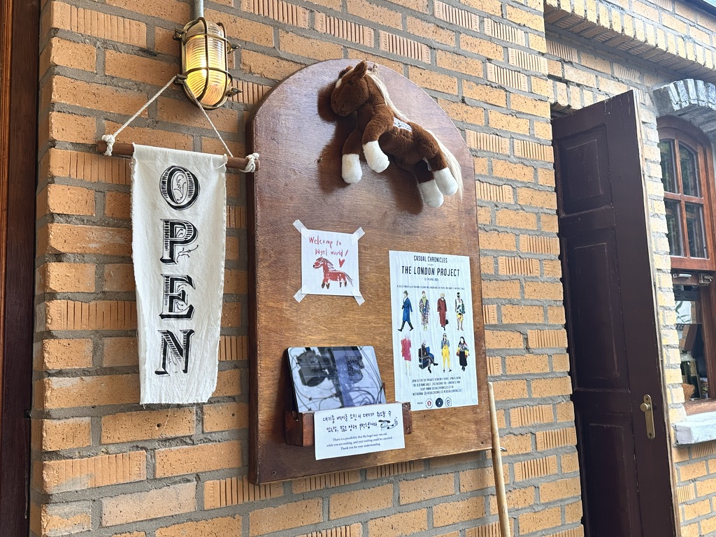 ロンドンベーグルミュージアム トサン店　外観2